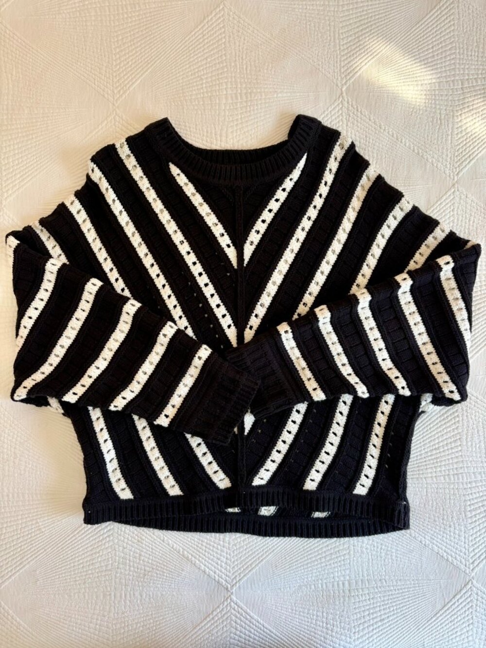 Halogen V-Stripe Pattern Sweater